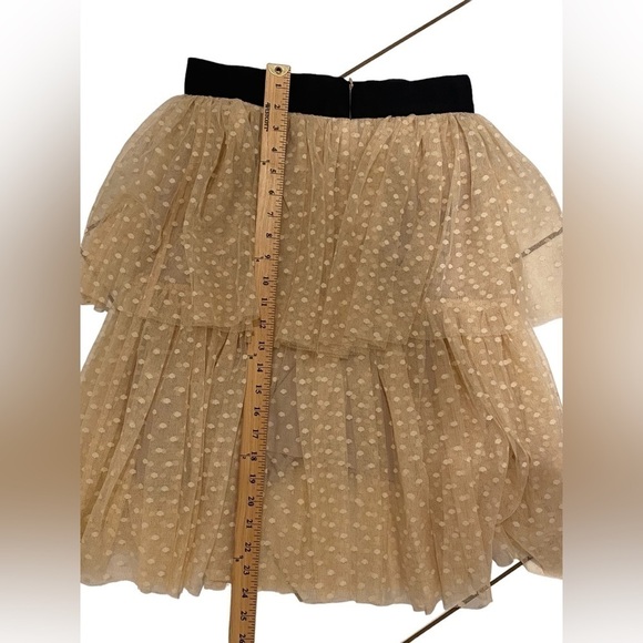 MILLY Tiered Tulle Polka Dotted Hanna Skirt in Nude Size 4 NWT - Picture 9 of 9